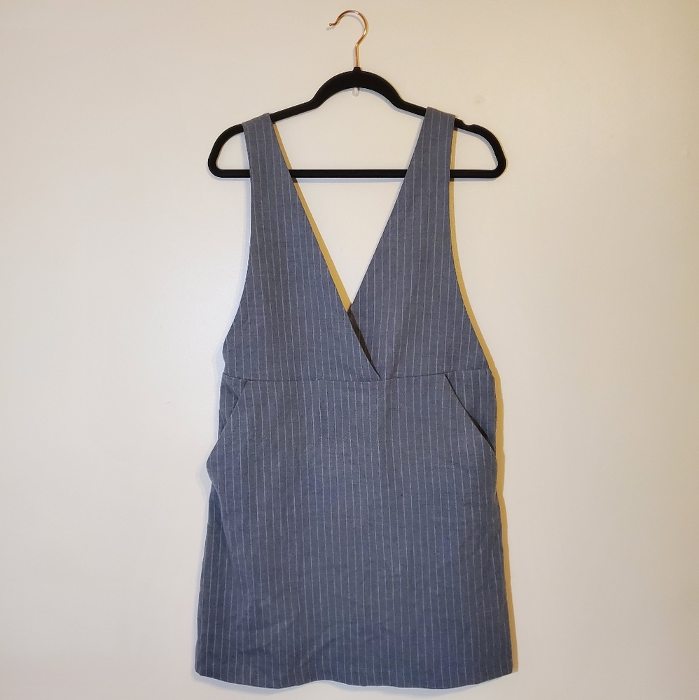H&M Grey Pinstriped Overall Skirt